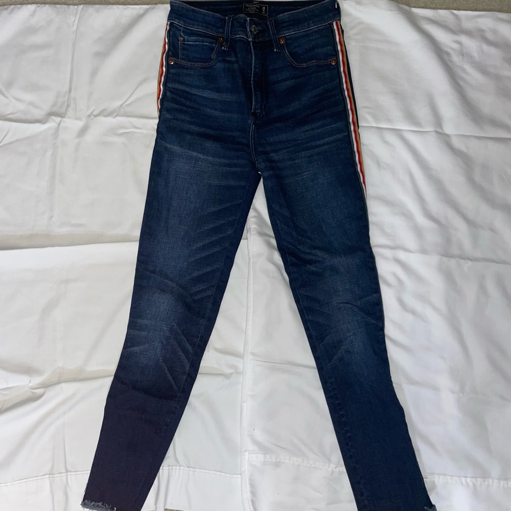 Abercrombie & Fitch High Rise Ankle Jeans
